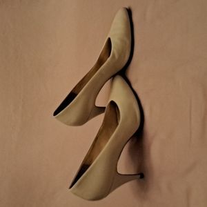 Westies heels, 8 1/2, off-white